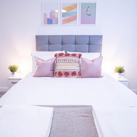 Luxury Apartments Available Next To Train Station - The Wallgate Apartments Wigan - Free Parking Eksteriør billede