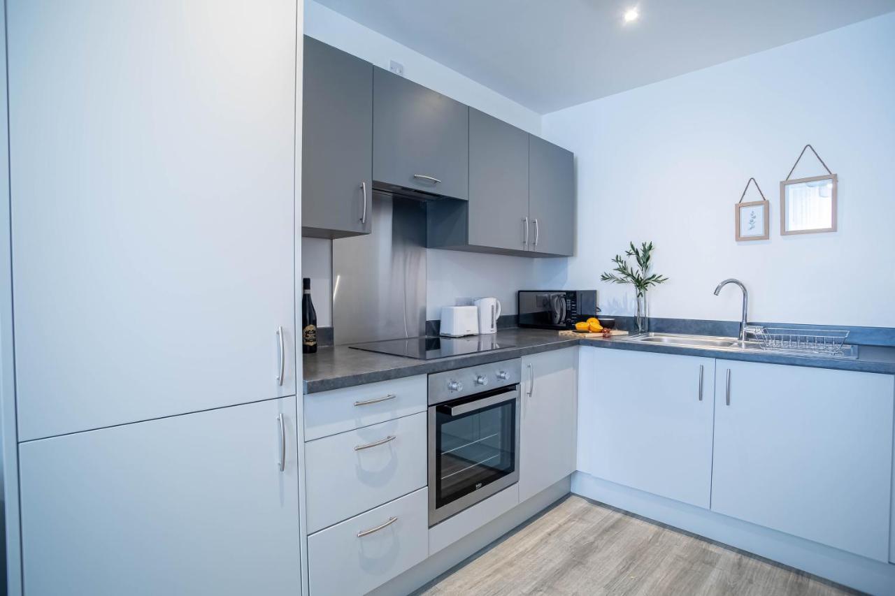 Luxury Apartments Available Next To Train Station - The Wallgate Apartments Wigan - Free Parking Eksteriør billede