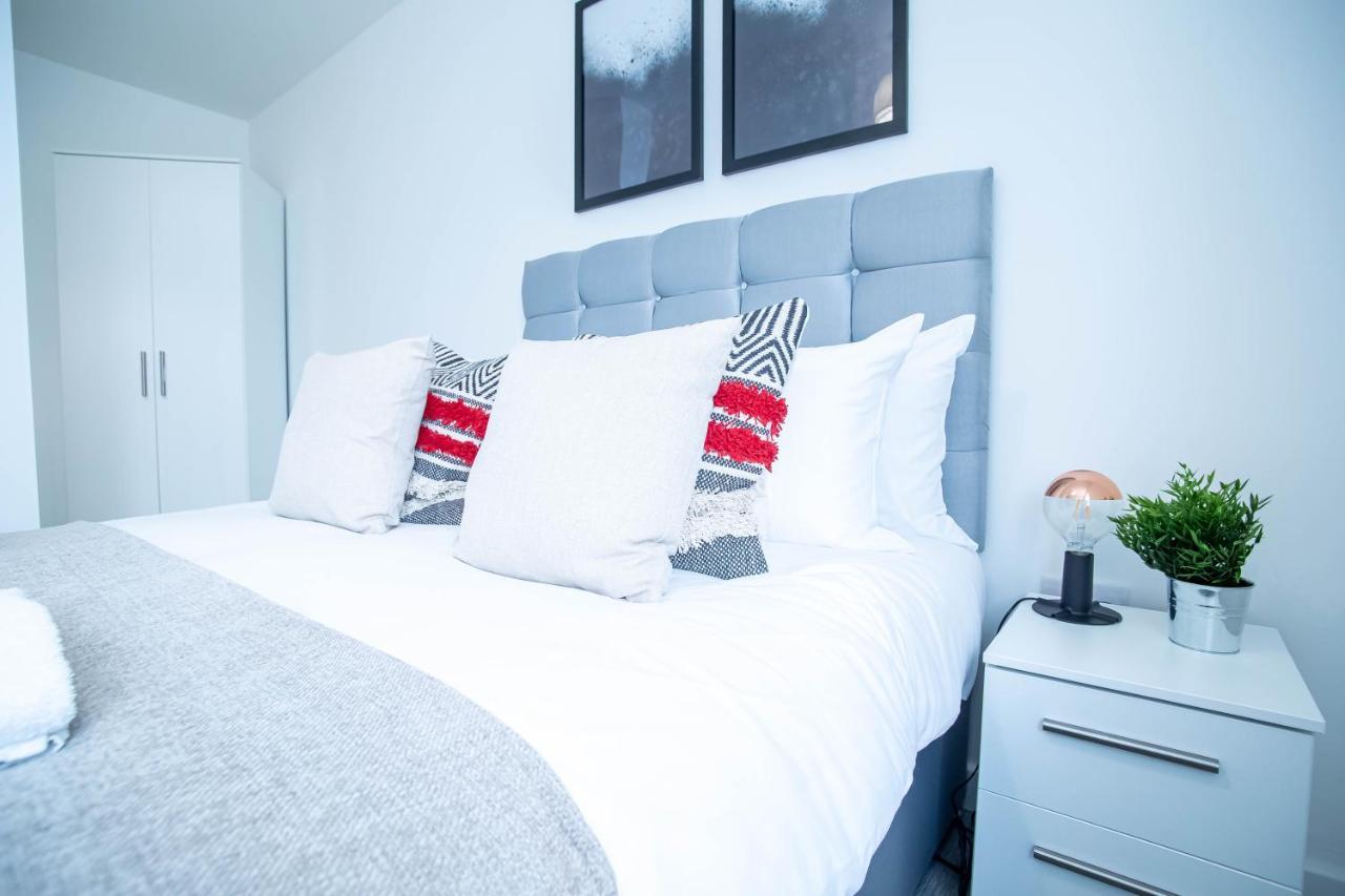 Luxury Apartments Available Next To Train Station - The Wallgate Apartments Wigan - Free Parking Eksteriør billede