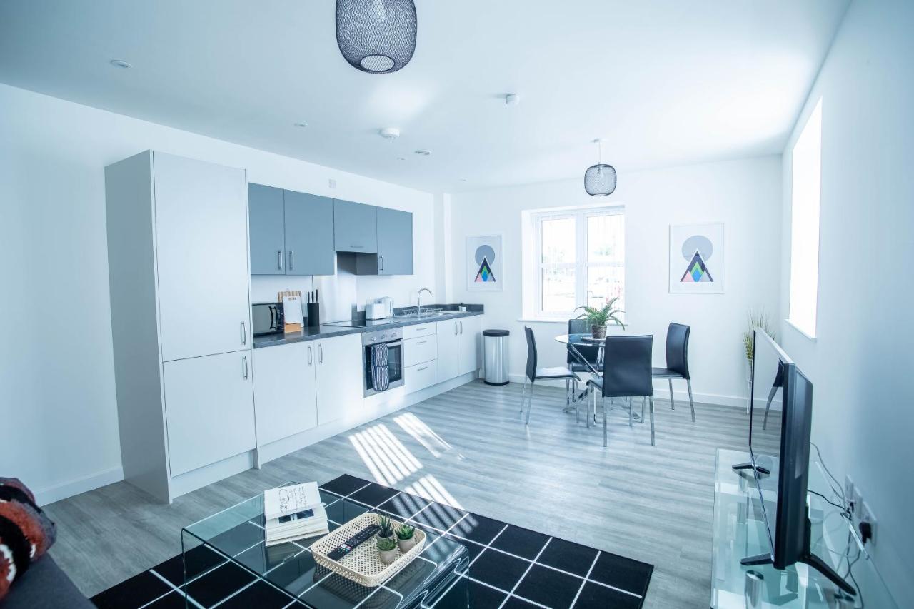 Luxury Apartments Available Next To Train Station - The Wallgate Apartments Wigan - Free Parking Eksteriør billede