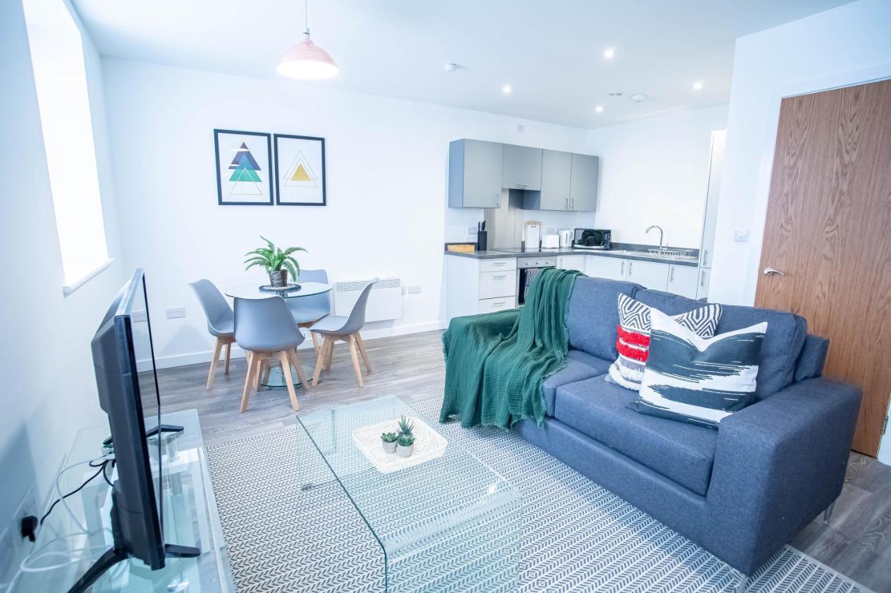 Luxury Apartments Available Next To Train Station - The Wallgate Apartments Wigan - Free Parking Eksteriør billede