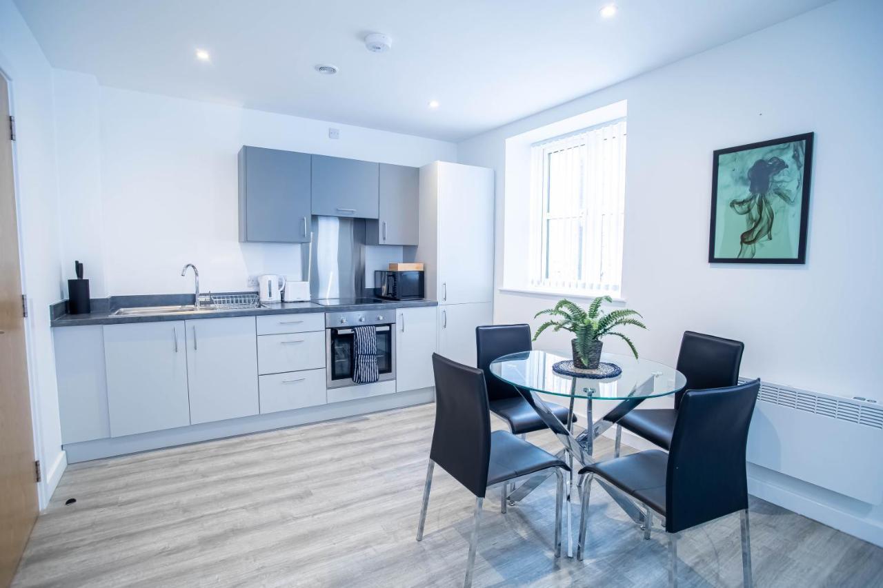Luxury Apartments Available Next To Train Station - The Wallgate Apartments Wigan - Free Parking Eksteriør billede