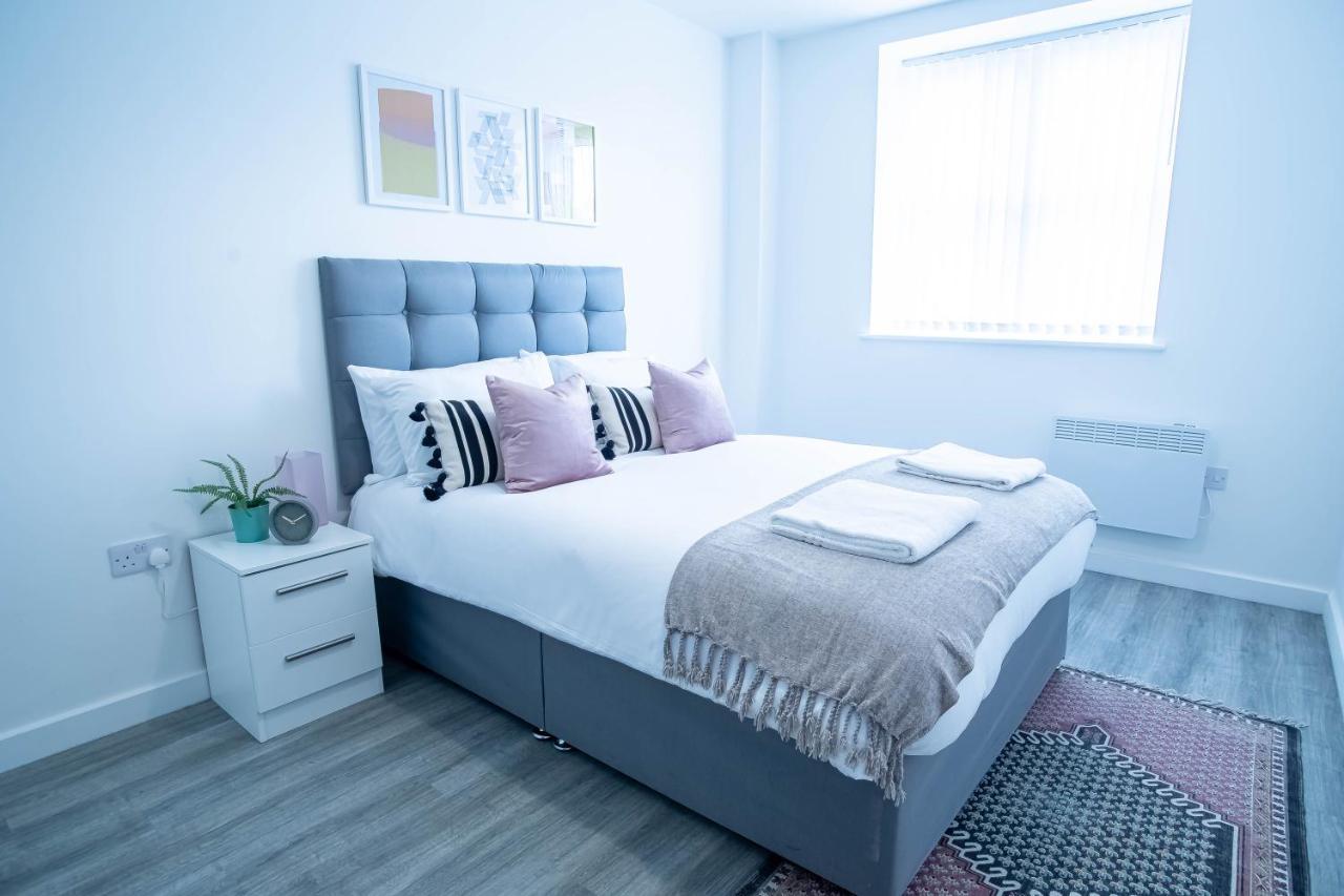Luxury Apartments Available Next To Train Station - The Wallgate Apartments Wigan - Free Parking Eksteriør billede
