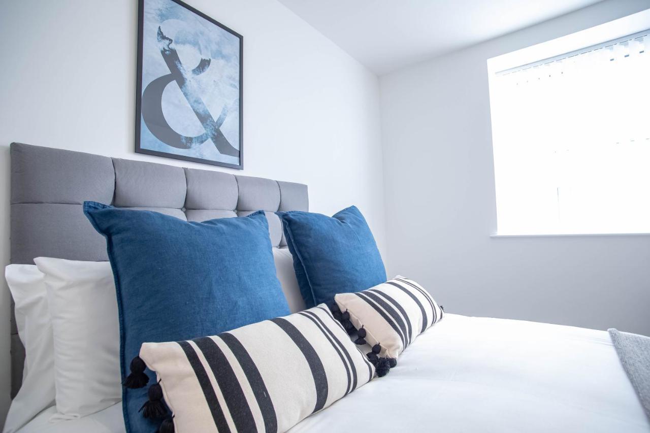 Luxury Apartments Available Next To Train Station - The Wallgate Apartments Wigan - Free Parking Eksteriør billede