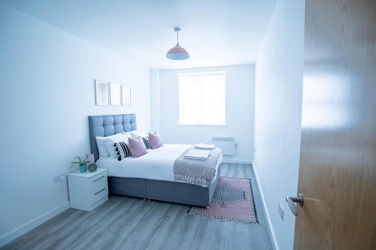 Luxury Apartments Available Next To Train Station - The Wallgate Apartments Wigan - Free Parking Eksteriør billede