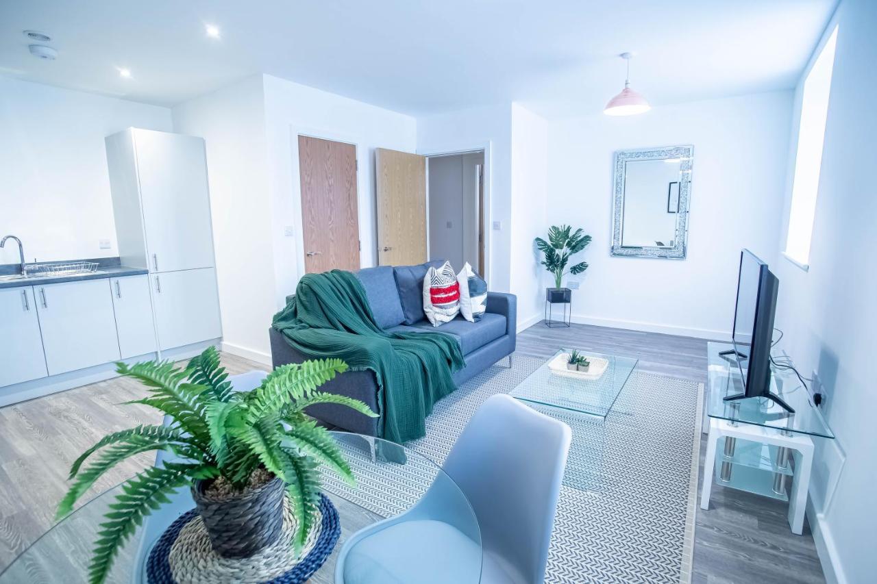 Luxury Apartments Available Next To Train Station - The Wallgate Apartments Wigan - Free Parking Eksteriør billede