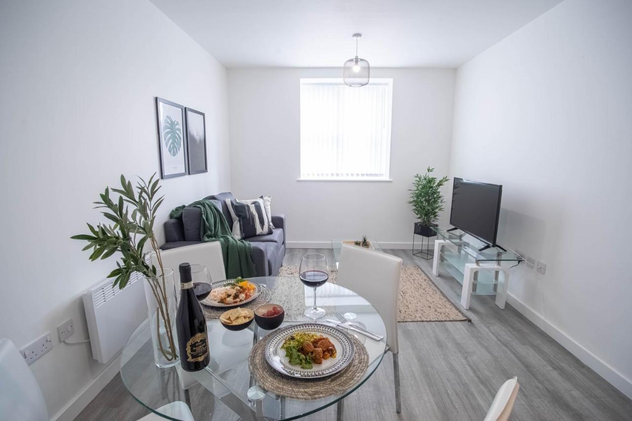 Luxury Apartments Available Next To Train Station - The Wallgate Apartments Wigan - Free Parking Eksteriør billede