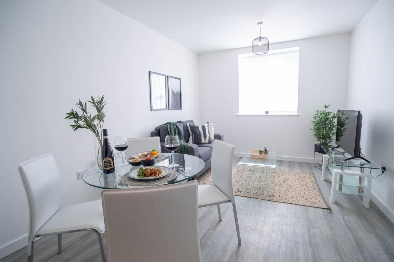 Luxury Apartments Available Next To Train Station - The Wallgate Apartments Wigan - Free Parking Eksteriør billede